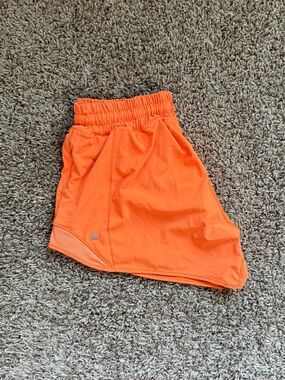 Lululemon Hotty Hot II Shorts Long 4” Highlight Orange Size 6